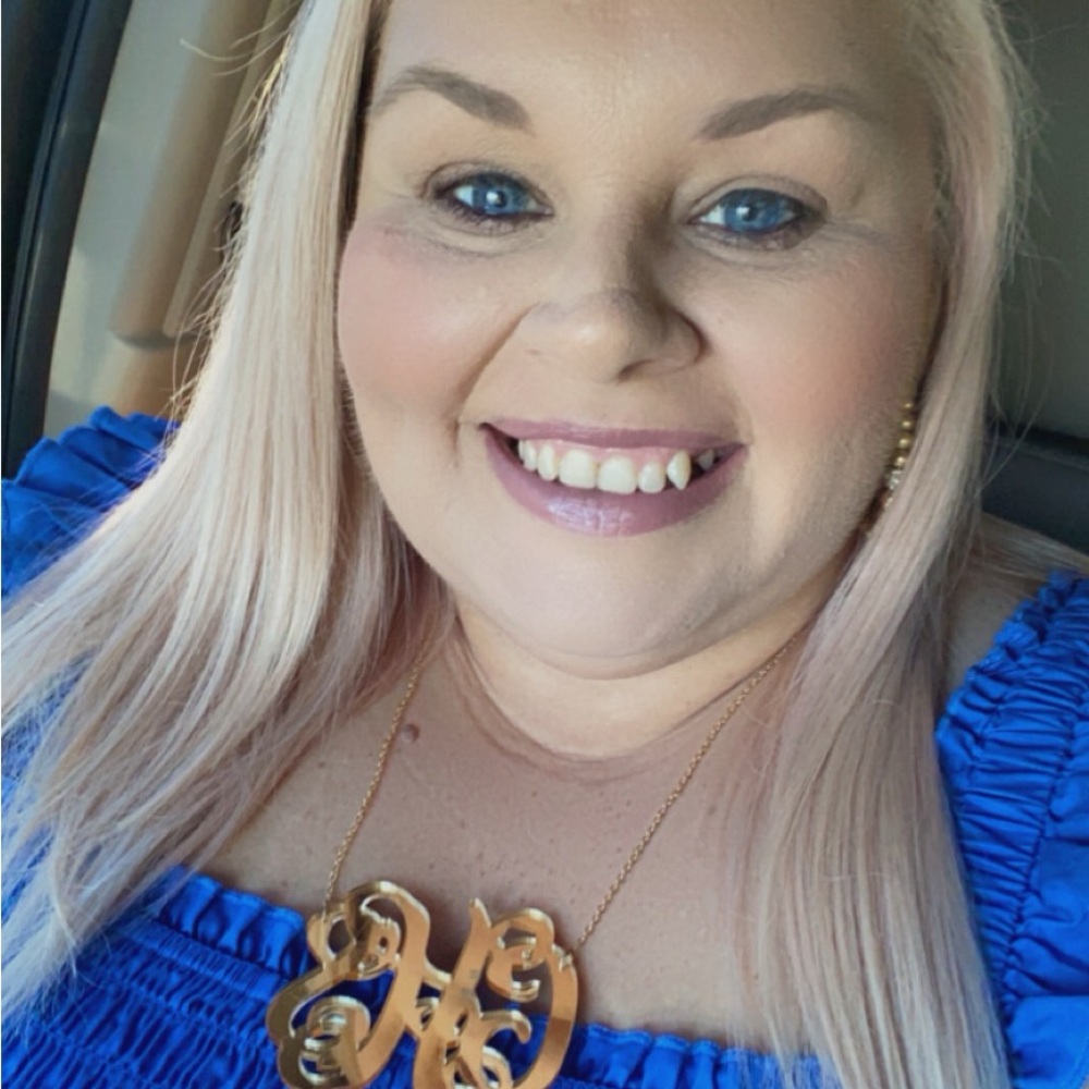 Meet your Posher, Charlene